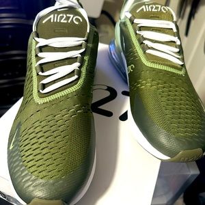 Nike Air Max 270